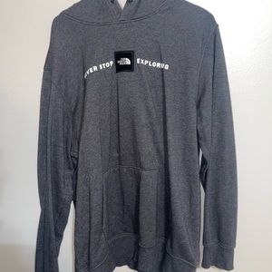 Men’s North Face hoodie size XL